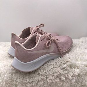Nike‎ Running Shoes Womens 11 US Air Zoom Pegasus 37 Champagne Pink Sneakers